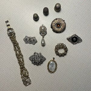 Lot of Vintage Jewelry 11 Pieces